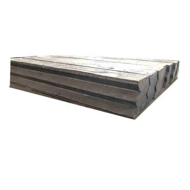 Rectangular Bricks With Interlocking Function Cast From Pure Lead Or