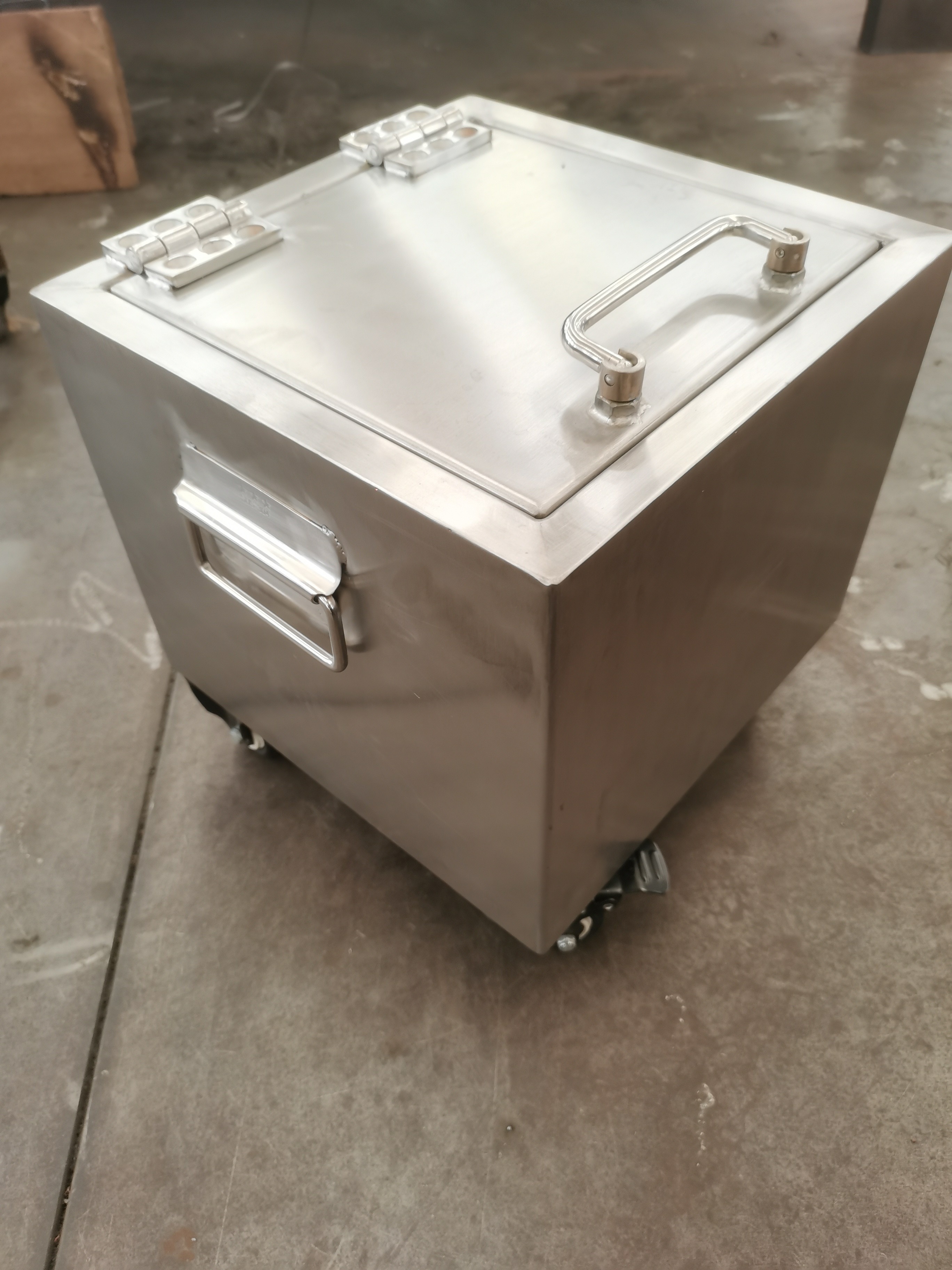Stainless Steel Inner And Outer Mobile Lead Shielded Box For ...